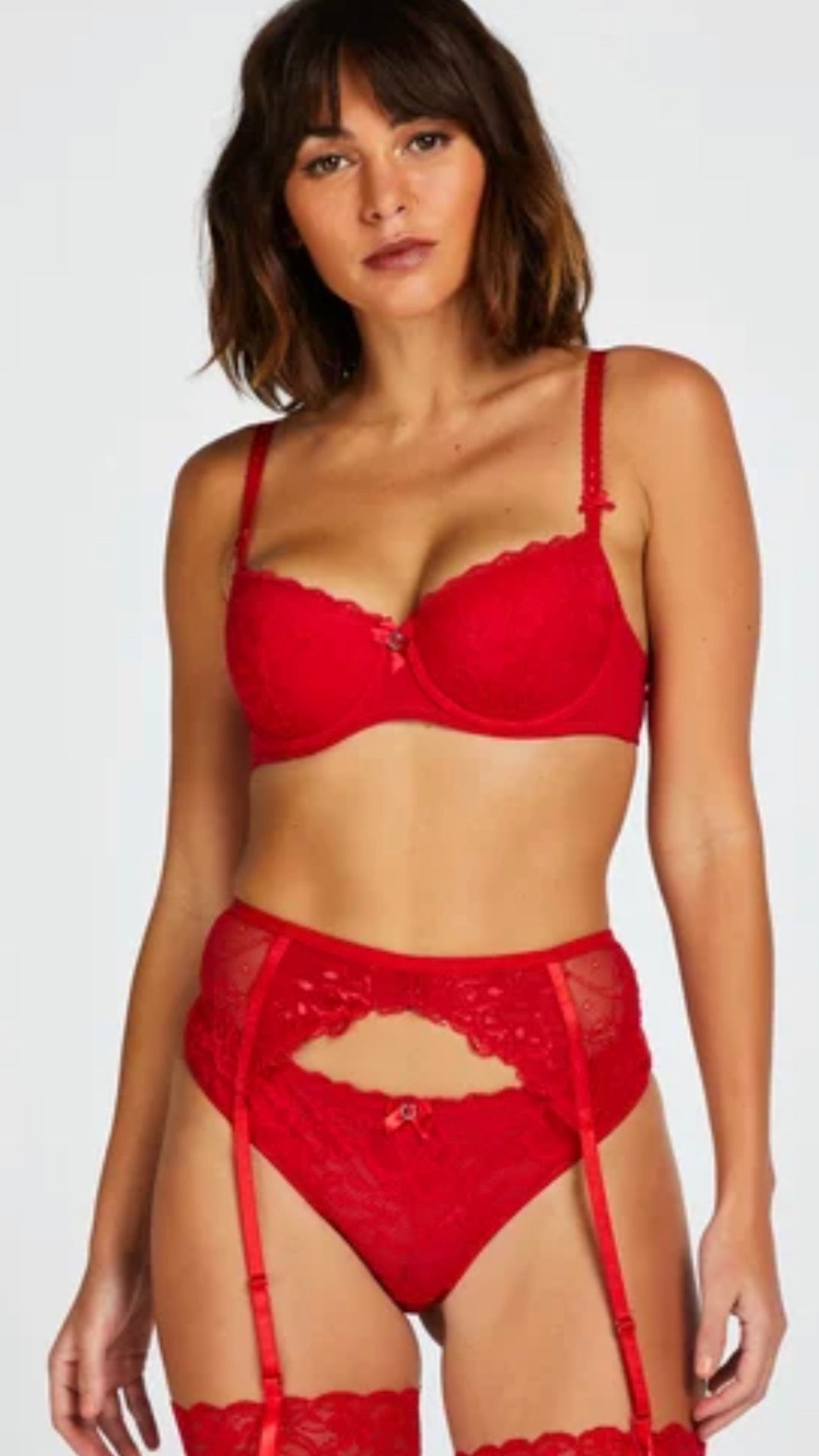 RED SUSPENDER BELT